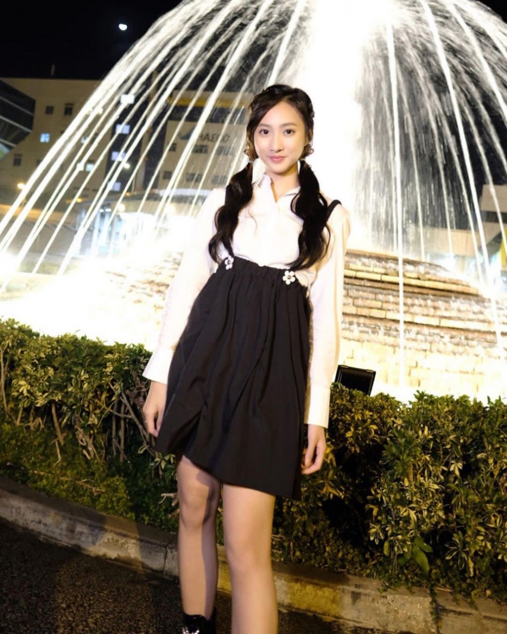 年紀最細嘅係15歲鍾柔美