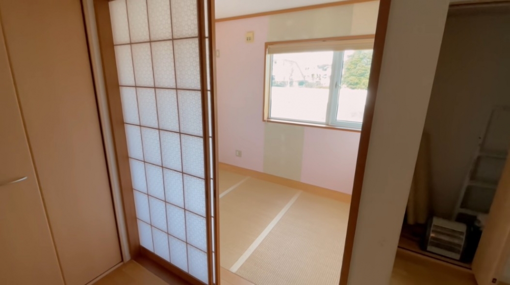 1樓有個塌塌米和室房