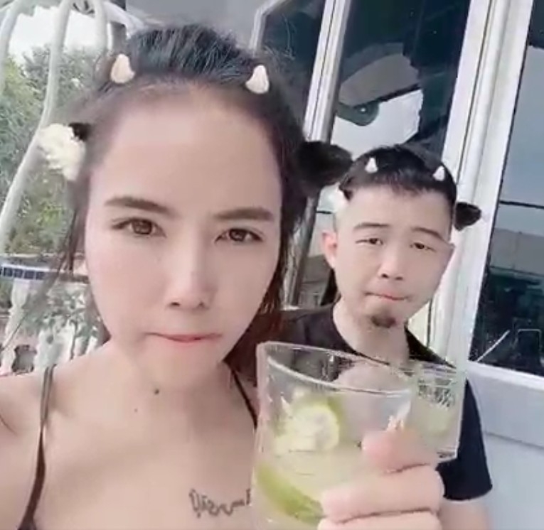 有網民就羨慕兩夫婦嘅感情甜蜜~