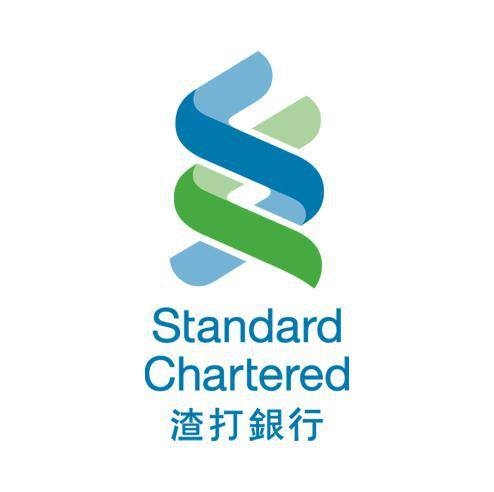 於網上提早預訂新鈔套裝,渣打銀行將送出一個新春精美口罩套。