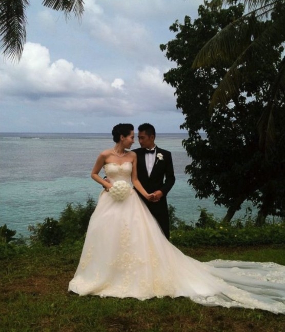 郭羨妮喺2011年同內地動作導演朱少傑結婚!