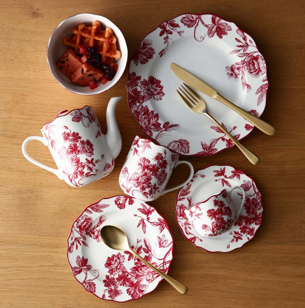 經典花紋圖案，令餐桌充滿儀式感！