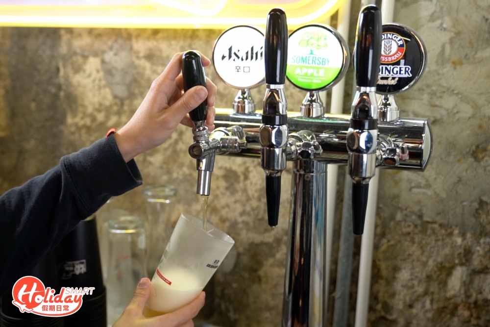飲品區提供各款花茶和超過10款紙包飲品，另一個賣點就是啤酒任飲，黑啤、白啤和蘋果酒可以自由任斟，不用額外加錢單點，以放題而言，CP值相當高！