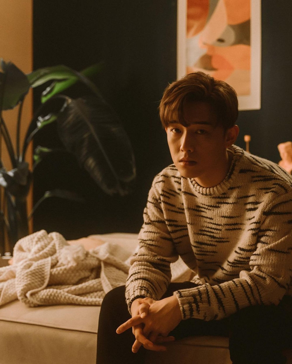 張天賦所屬嘅華納音樂就澄清兩人只係朋友關係。