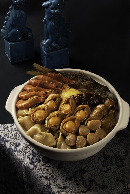 逸東軒_星級鮑魚盆菜