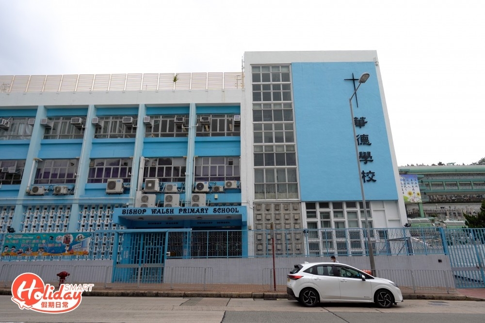 從樂富地鐵站A出口離開後一直靠左行。