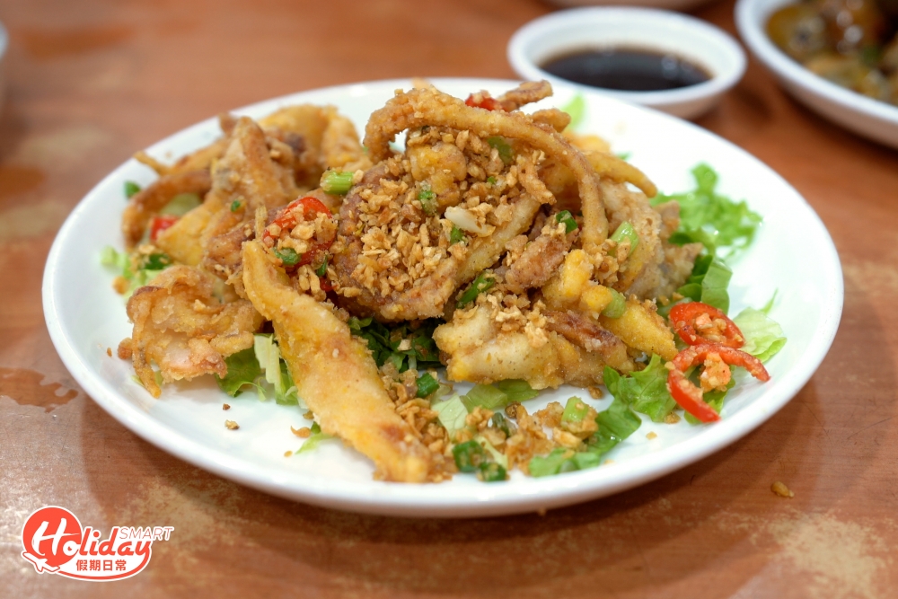 坤記的小炒都相當出色,必食推介有椒鹽鮮魷。