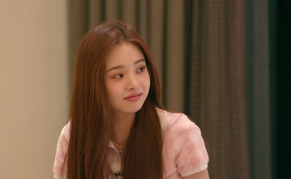 好多網友討論宋智雅同韓國女團BLACKPINK成員Jennie有幾分相似