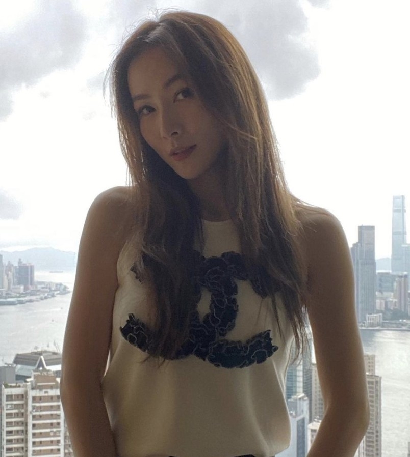 諸葛紫岐最近向網民開始share購物後嘅戰利品,不過有網民就指唔太理解佢嘅穿衣品味!