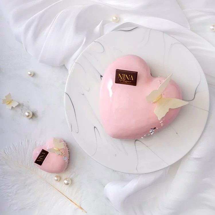 紅桑子玫瑰荔枝慕絲蛋糕