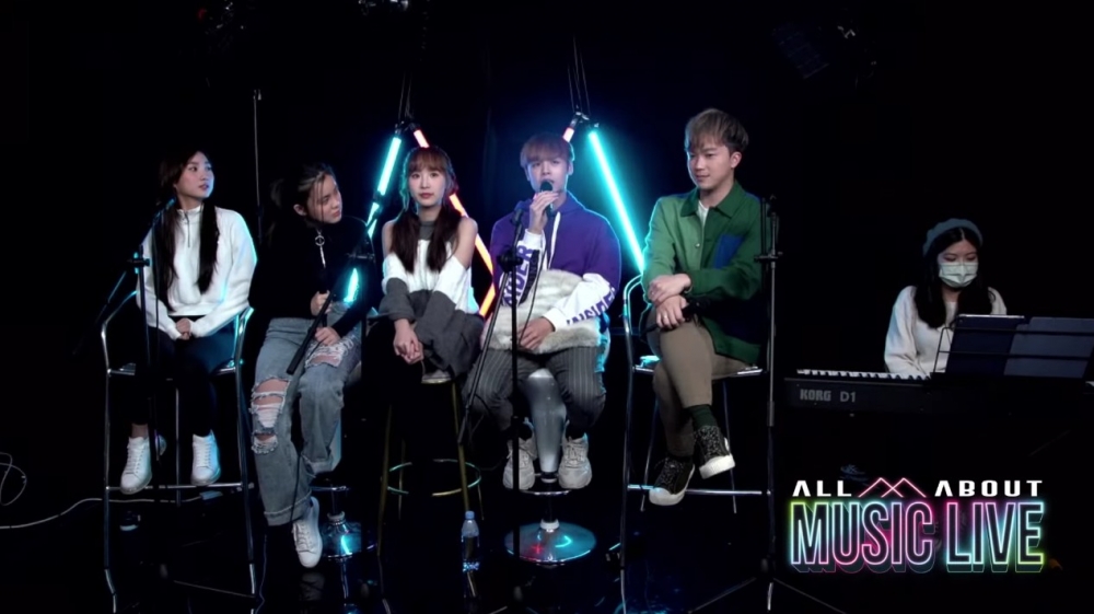 近日聲夢學員再喺同一平台開第二場live，喺live尾聲嘅時候，年紀最大嘅Rock就話：「Archie你係咪有啲嘢想講？」 