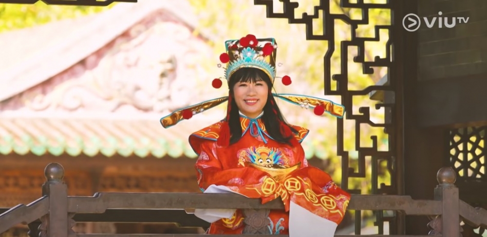 七師傅新一年繼續為大家送上歡樂,喺賀年歌曲仲扮演香港「狼辣度」!