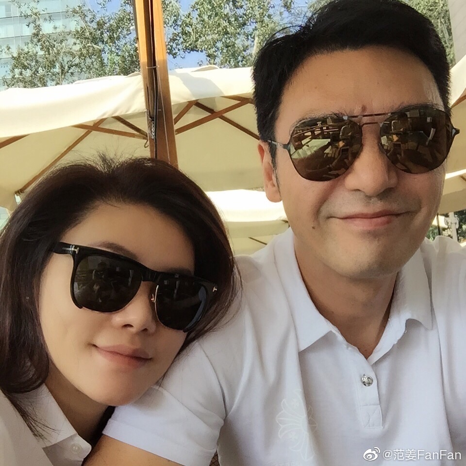 有傳范姜為咗幫手還債而賣掉6隻鑽戒