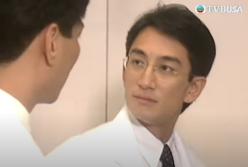 其中佢係《妙手仁心》系列中扮演嘅「程至美醫生」就成為大家最熟悉嘅角色~