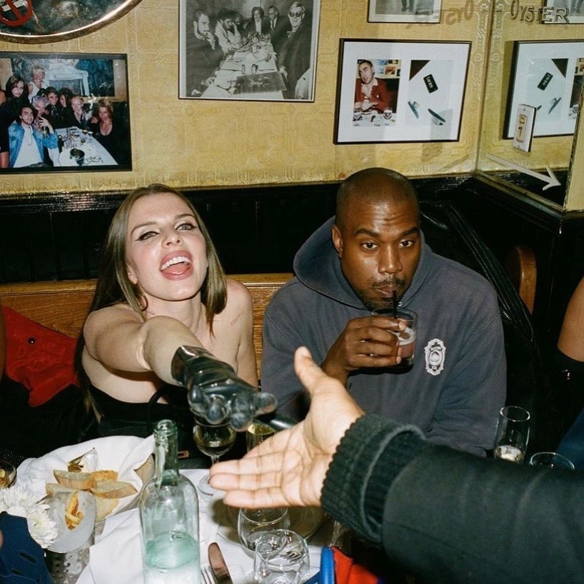 Julia表示自己已經唔係第一次同億萬富豪交往。