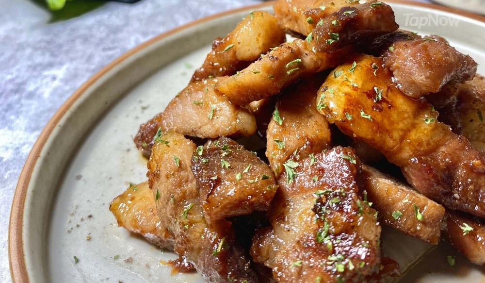  料理：韓式甜醬油雞/韓式辣醬炒豬肉