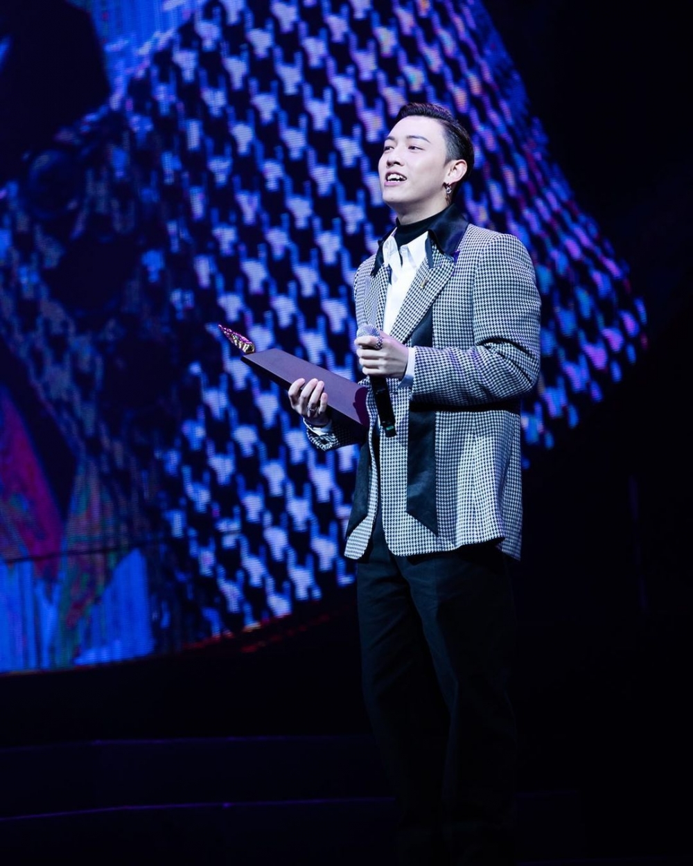 MC係樂壇新人王，前途無可限量