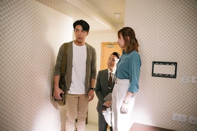 一家人因原本房屋無電梯，而決定買新樓。