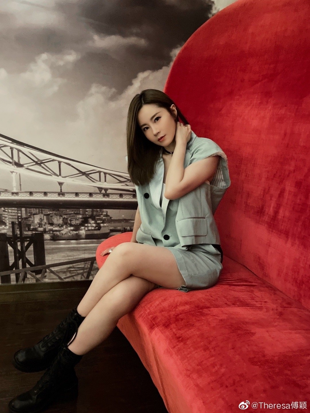 傅穎因感受不到歸屬與安全感，曾一度失眠數月，連飯都無咩胃口食。