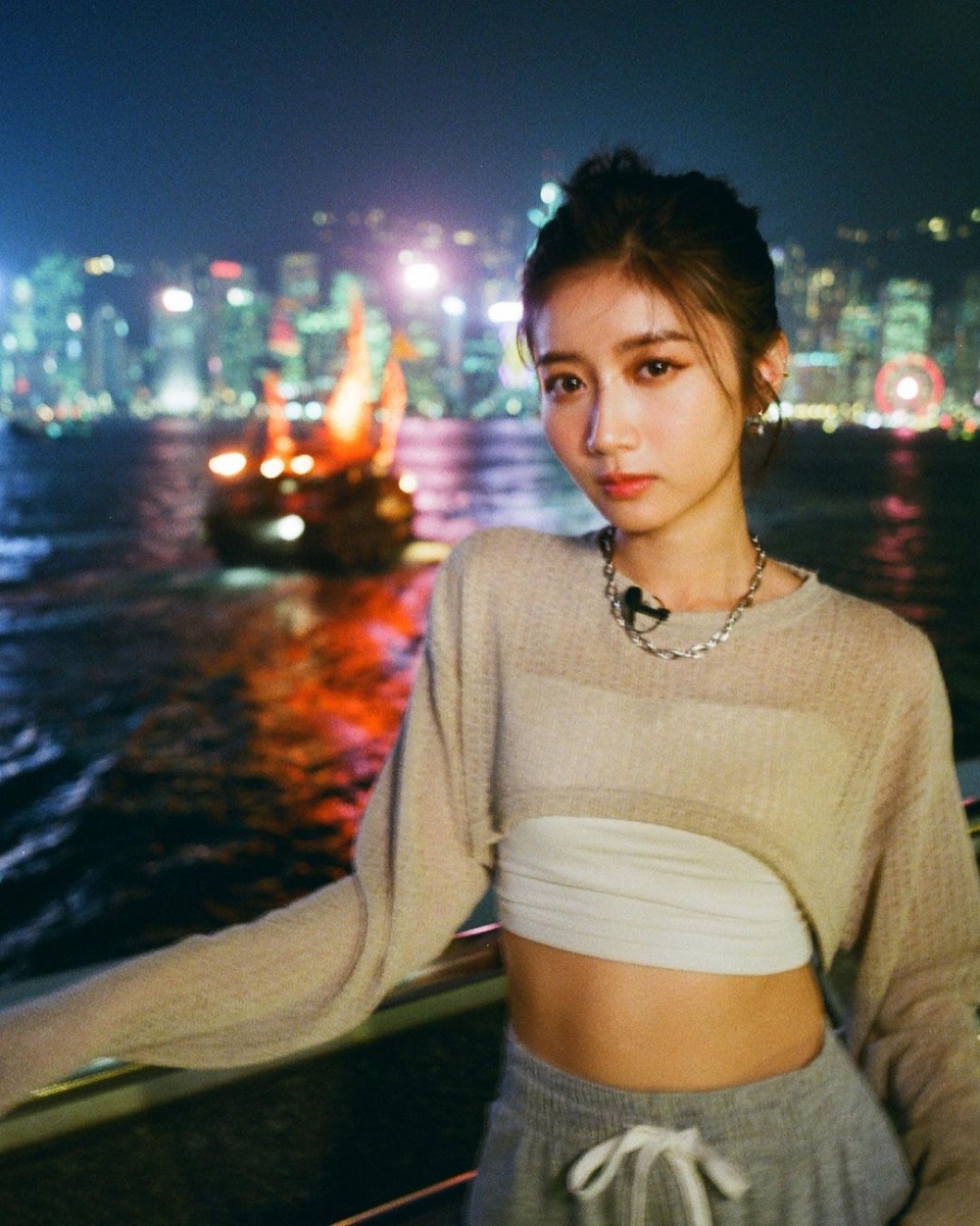 YouTube頻道「試當真」Jessica同游學修疑似被爆出戀情?!