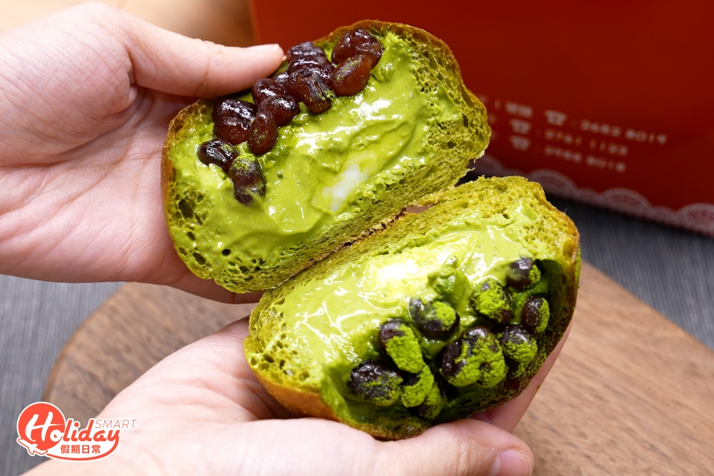 至於紅豆，選用紅豆界的上品「北海道大納言」，形狀大大顆，食落棉密。