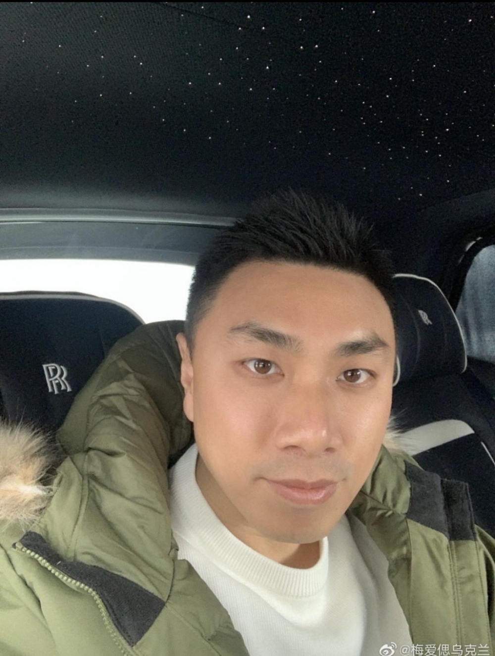 居烏克蘭嘅內地網紅梅愛偲正在當地避難。