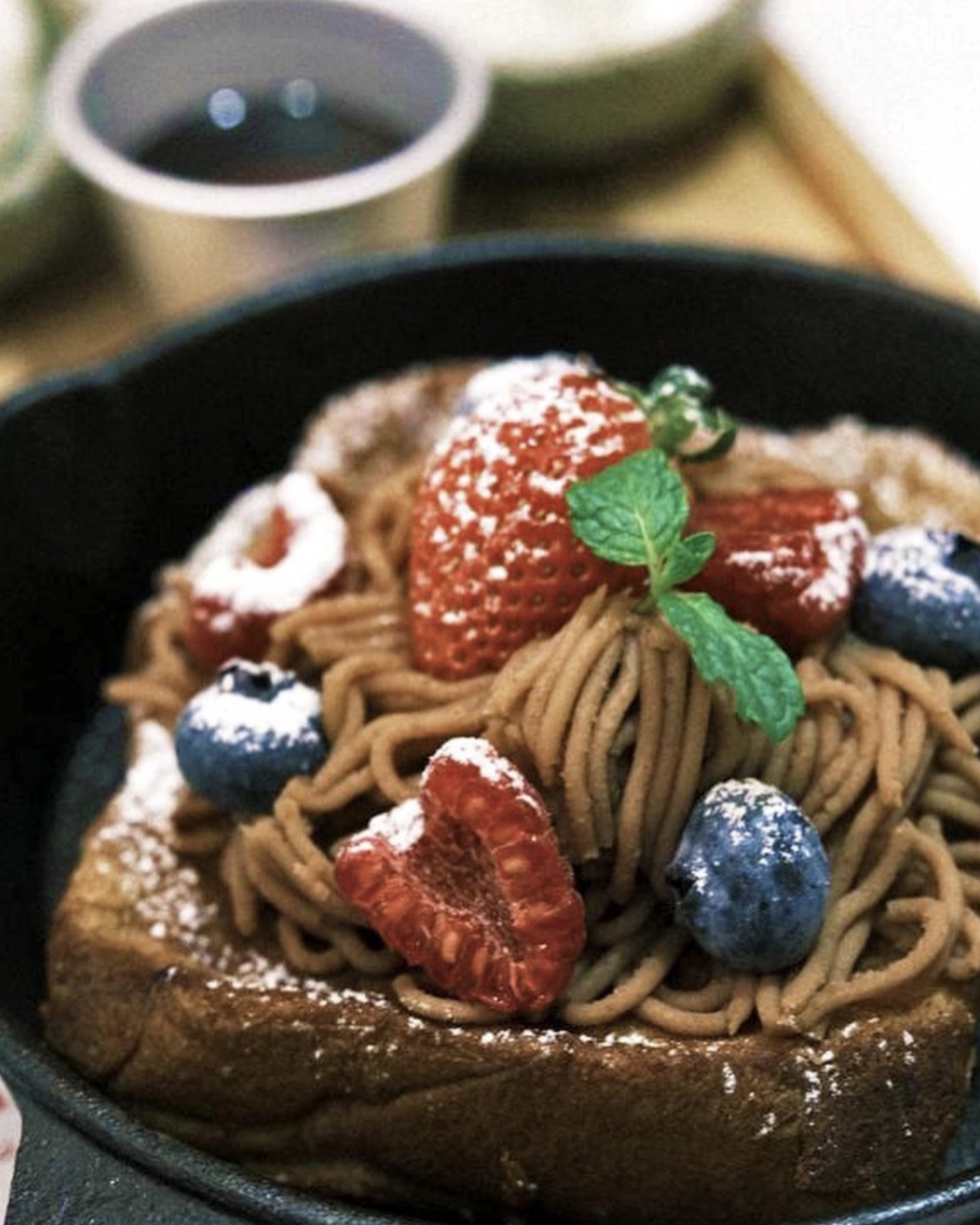 My Wish Dessert ｜容祖兒都撐場！786層芒果酥皮拿破崙