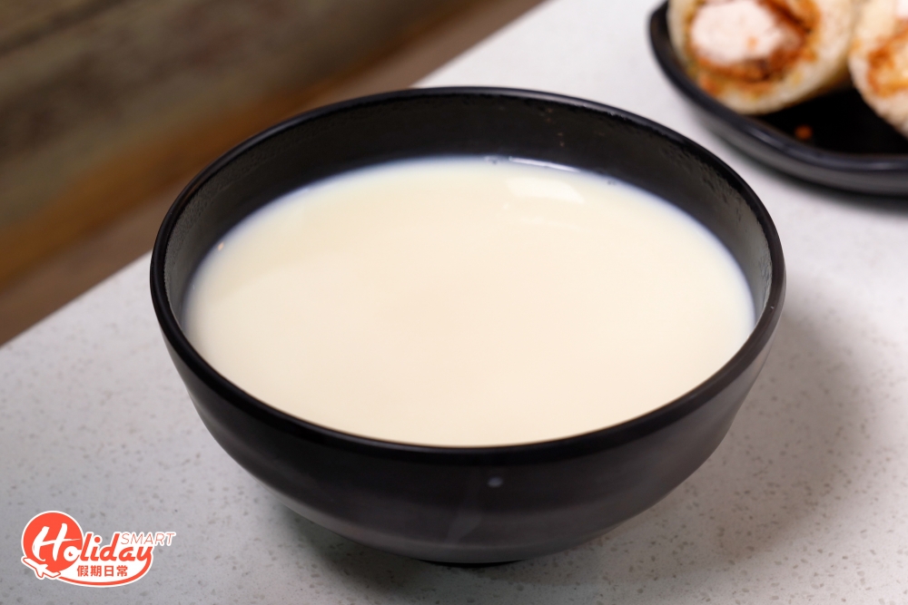 豆漿大王以豆漿為店名，豆漿每天新鮮製作，主要分甜及咸兩款。