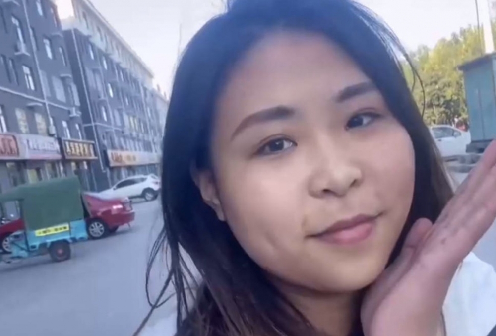 哥哥突然關掉濾鏡,令妹妹嘅真面目曝光!