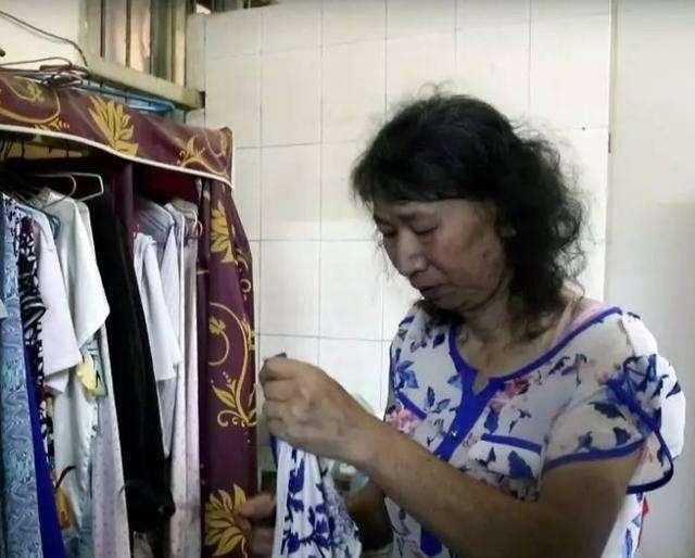 內地男子朱孟勳身穿旗袍20年，背後藏有感人故事？！