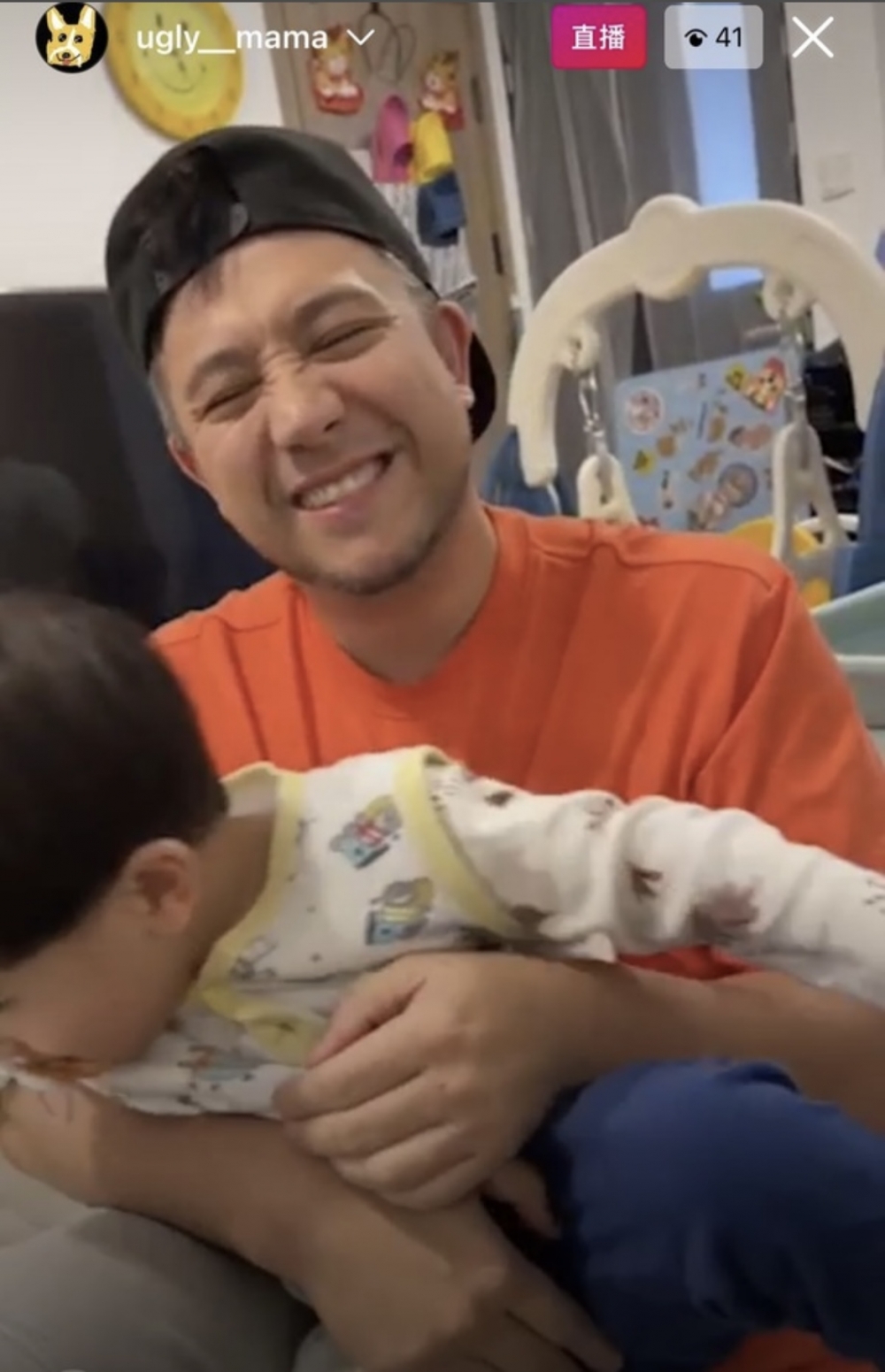 雯雯開直播承認自己已經懷孕約5個月!