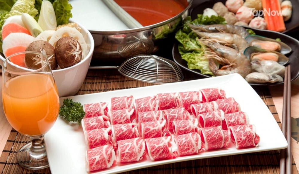 可任食美國肥牛等肉配料,配埋不同湯底一齊食好滋味!