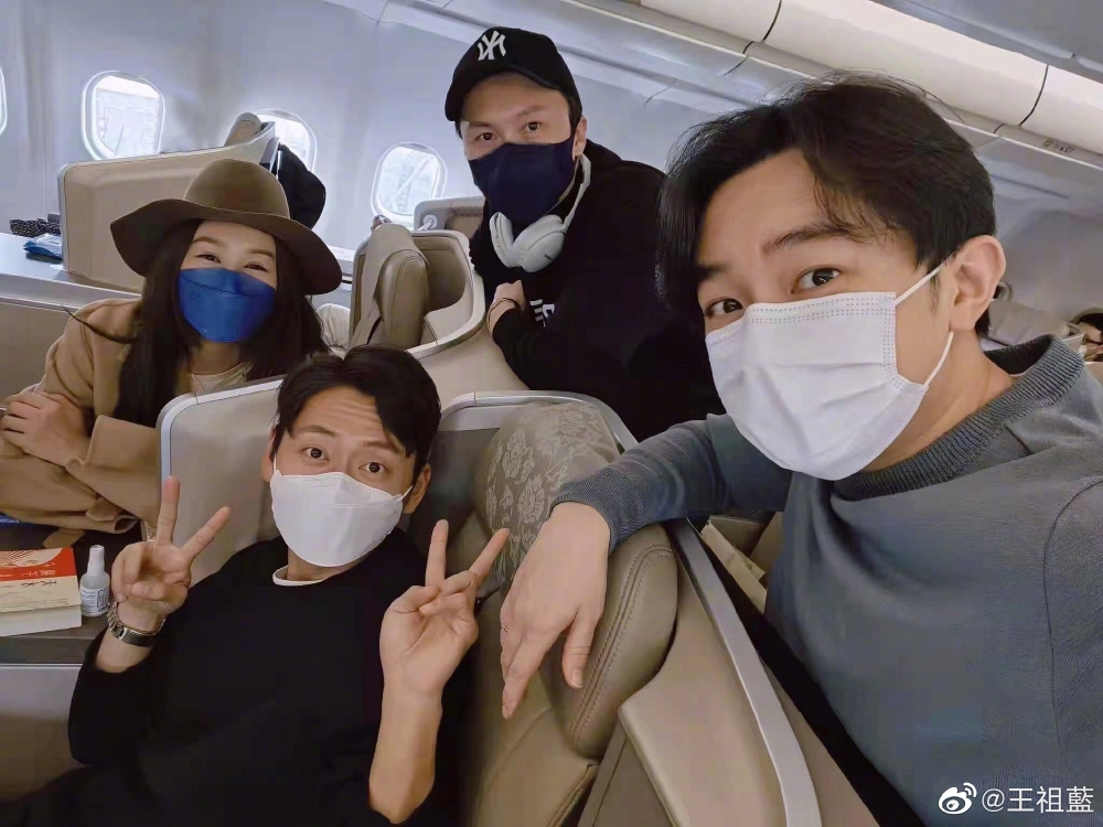 王祖藍上月帶了高海寧、王浩信及張振朗北上做交流團