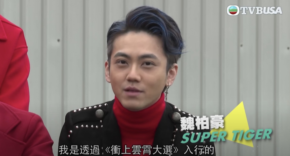 魏柏豪本身做機槍服務員長達7年!