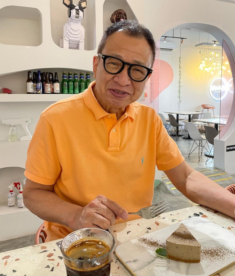許紹雄經常在IG宣傳女兒咖啡店。