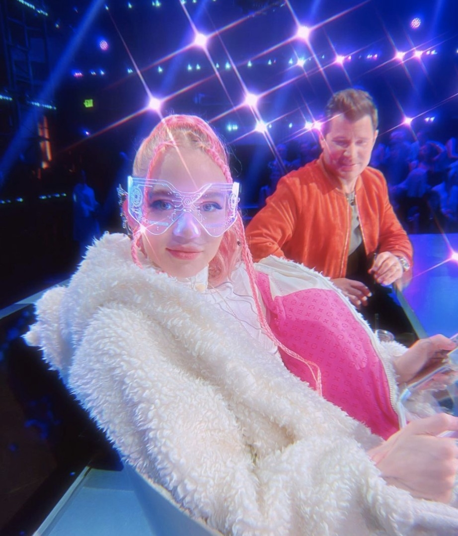 指對方沈迷遊戲以及唔定性，導致兩人關係決裂！