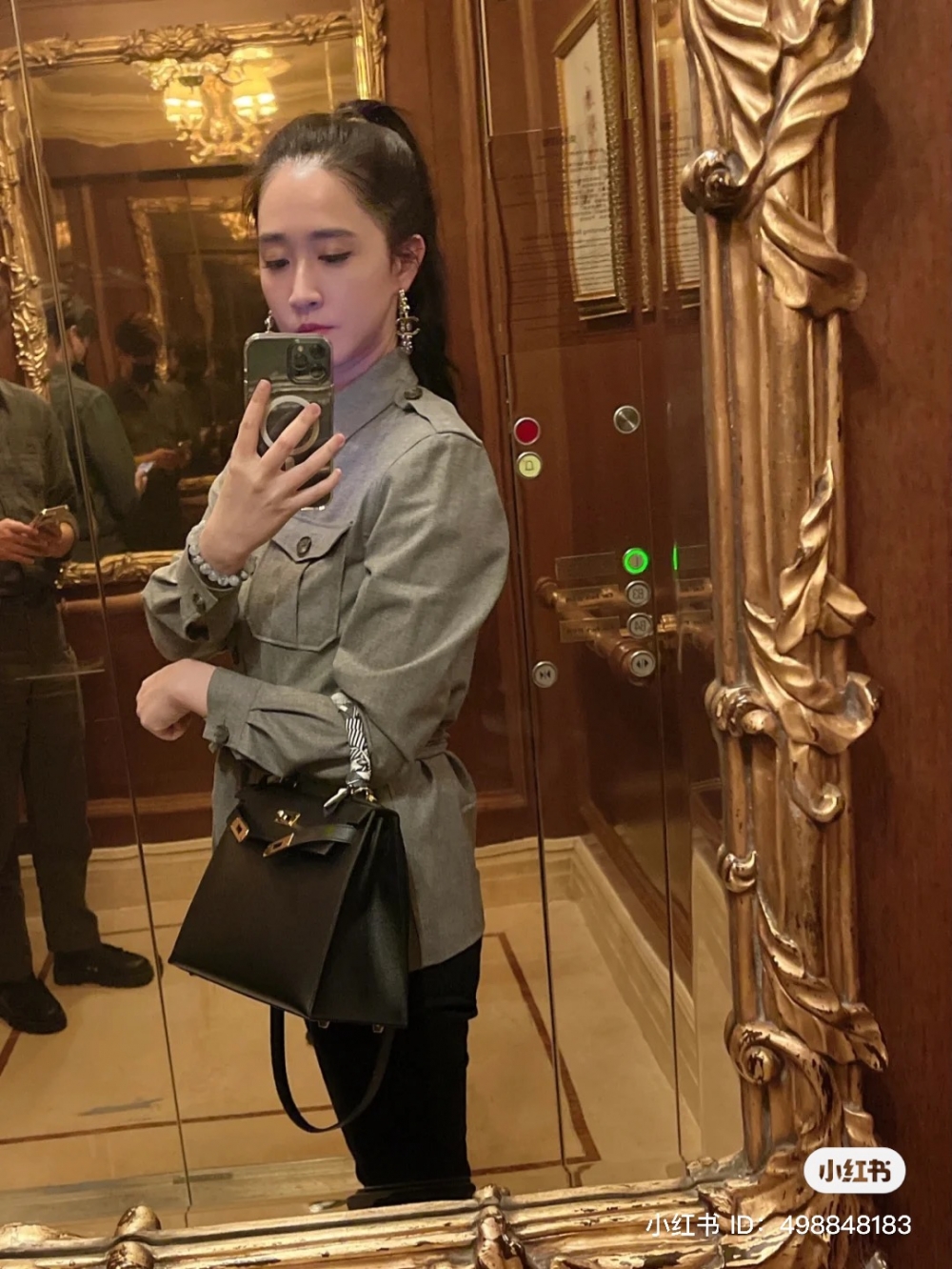 從王妤嫻以往晒過嘅Hermès袋估計佢擁有價值過百萬嘅Hermès珍藏