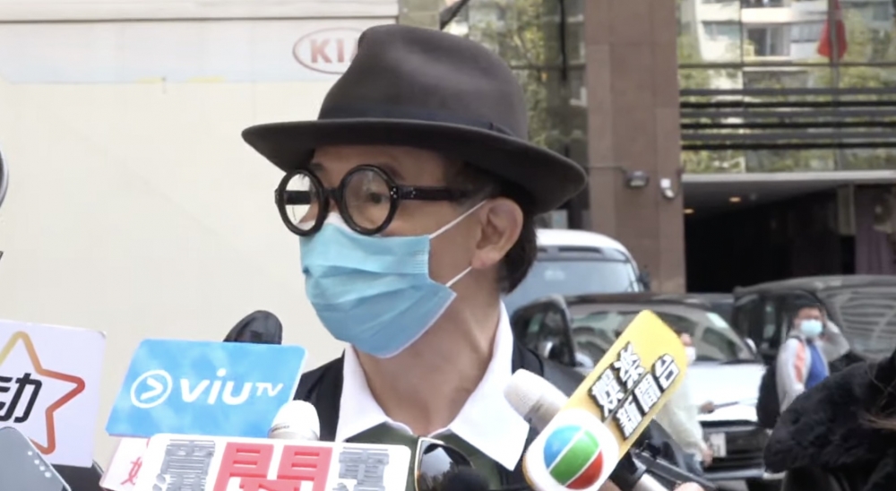 梅啟明聲稱自己早喺2004年就註冊咗商標同版權