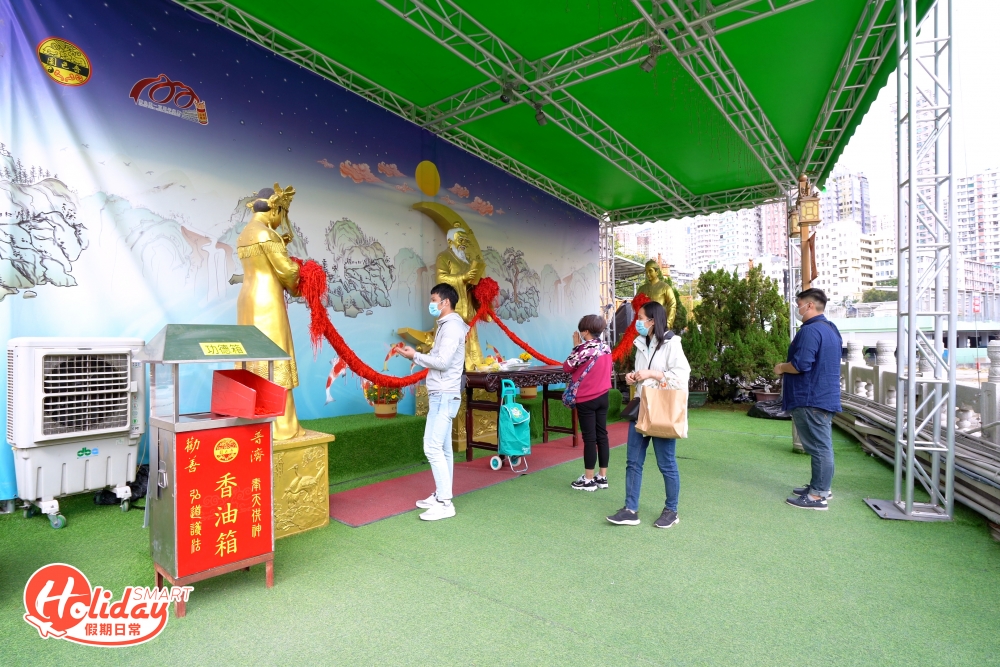 不過只要夠誠心,任何一天前往即可。