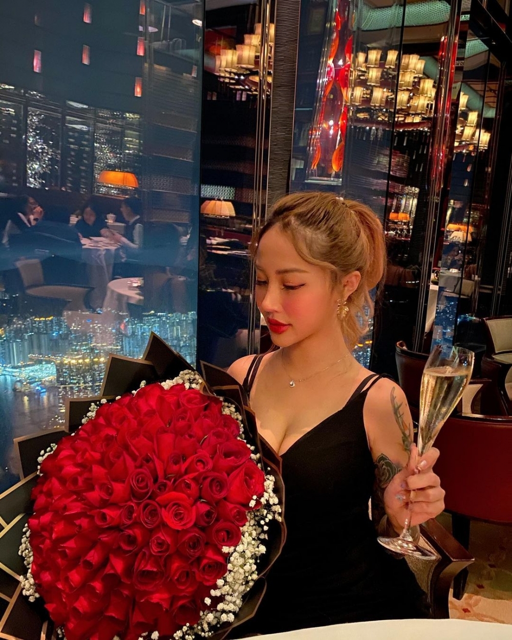 唔少KOL都有喺IG post網上賭場，網紅蘇淼淼亦係其中之一