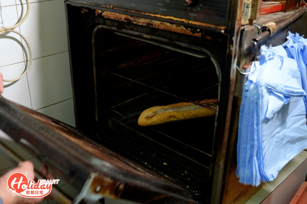 烤焗約5分鐘逼出肉香。