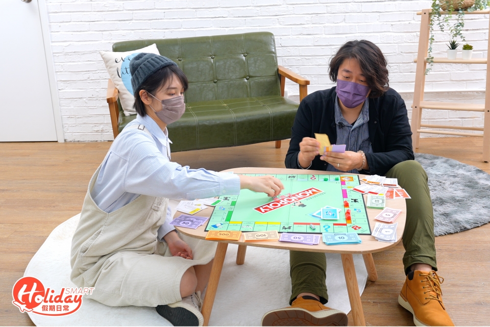 今次邀請了香港大富翁協會成員——大文評評理，分享最準確的官方玩法！