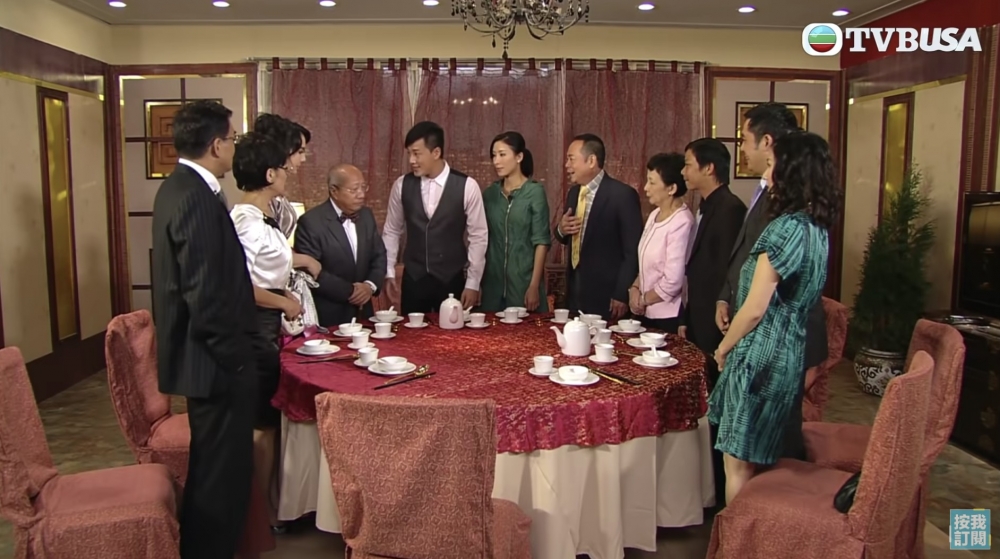 老細就叫公司成班PR，包括樓主與同事一齊上去佢屋企食飯