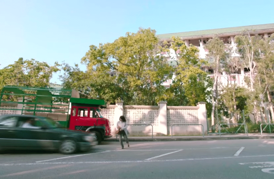 姚子羚於劇中發生交通意外,於空中凌空嘅畫面,被網民指好假!