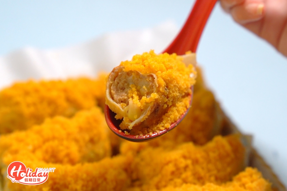 煎餃餡鮮皮薄，咬落啖啖鹹蛋香，食落不會過膩。而且限量供應，想吃要碰運氣啦。