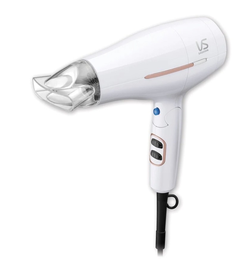 長頭髮的人士沒有風筒，分分鐘要捱著未乾透的頭髮睡覺！