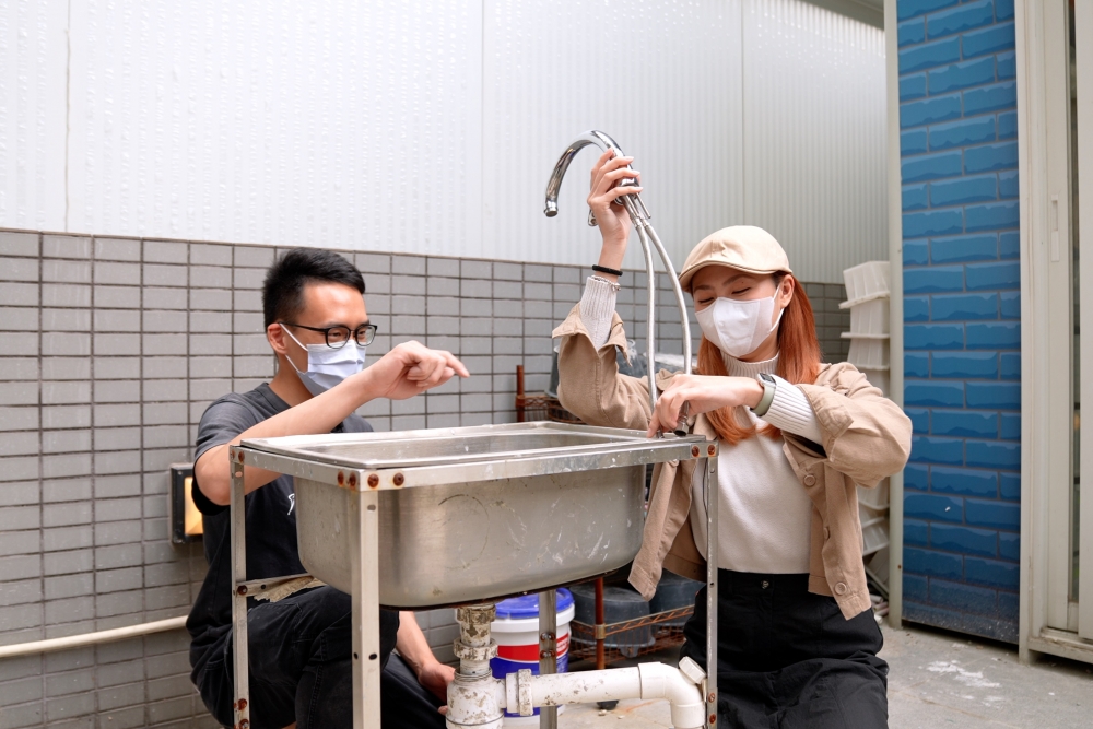 相信不少人搬出來自己居住後,就會發現原來屋企經常出現小問題需要維修,每次都要找師傅上門維修,除了花費不少金錢外,長久以來都不是辦法,倒不如去學下基本維修技巧,實行自己屋企自己裝修!