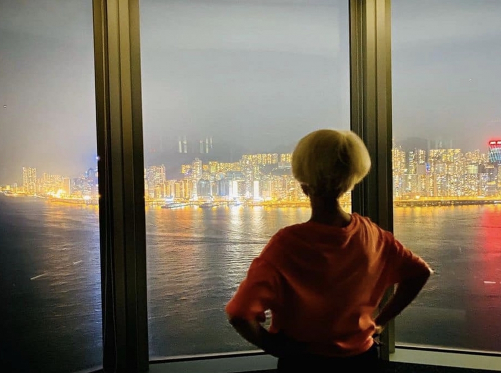 後來，佢靠買樓投資賺到唔少錢！