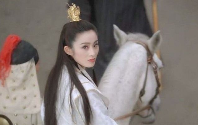 張敏外型英氣,於《倚天屠龍記之魔教教主》飾演「趙敏」一角亦深入民心。