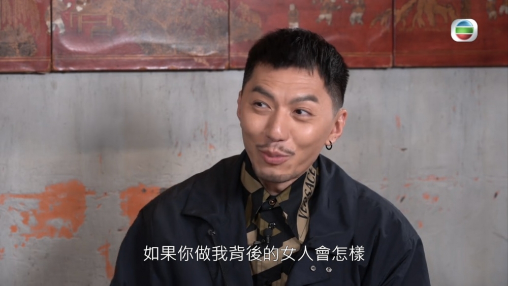 袁偉豪自爆曾在認識初期，問寶兒點睇做佢背後的女人，結果令氣氛尷尬。